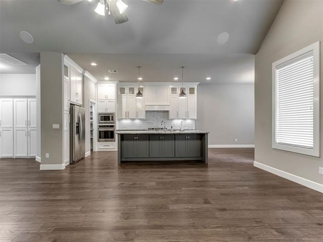 3337 Sage Brush Place, Yukon, OK 73099