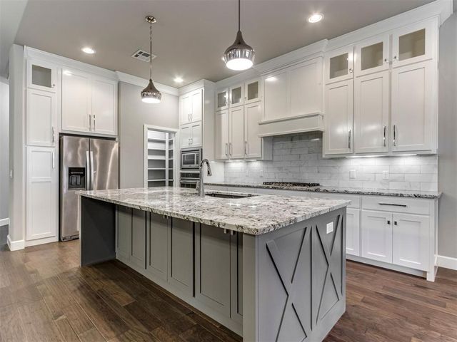 3337 Sage Brush Place, Yukon, OK 73099