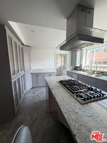 6256 S Fairfax Avenue, Los Angeles, CA 90056