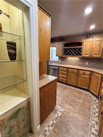 126 Lyn Avenue, Mount Airy, NC 27030