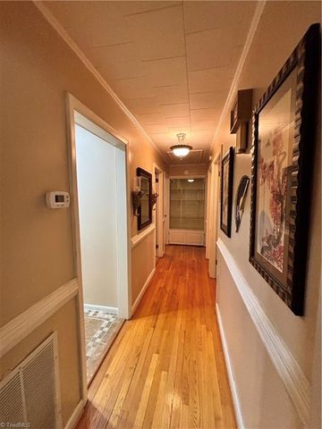 126 Lyn Avenue, Mount Airy, NC 27030