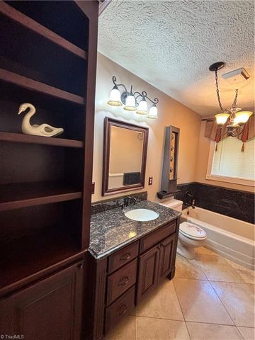 126 Lyn Avenue, Mount Airy, NC 27030