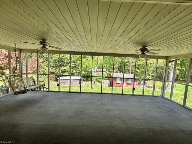 126 Lyn Avenue, Mount Airy, NC 27030
