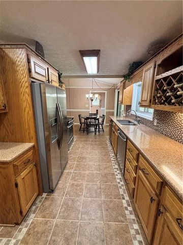 126 Lyn Avenue, Mount Airy, NC 27030