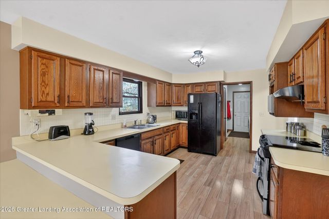 4857 Sycamore Street, Holt, MI 48842