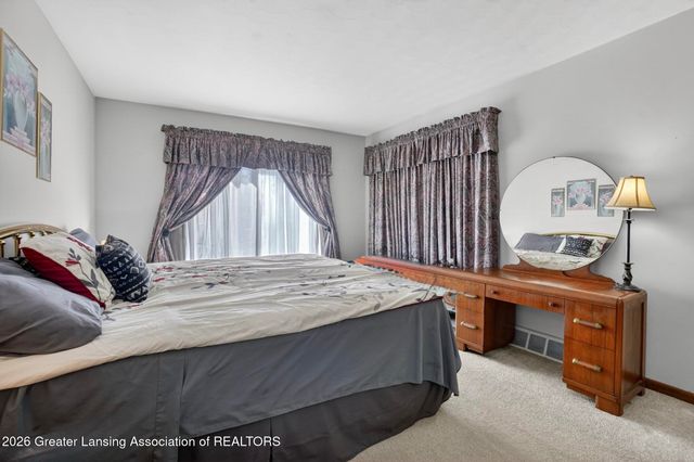 4857 Sycamore Street, Holt, MI 48842