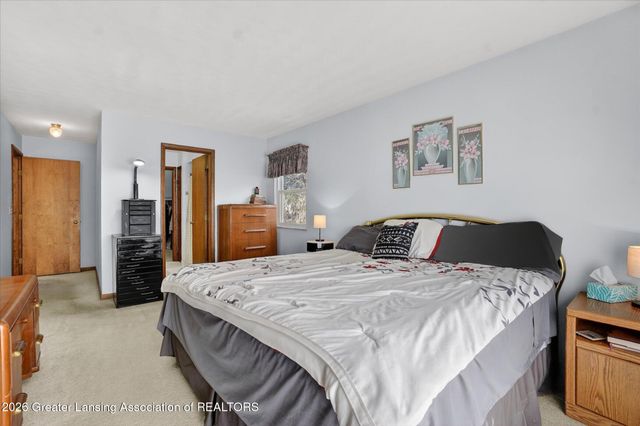 4857 Sycamore Street, Holt, MI 48842