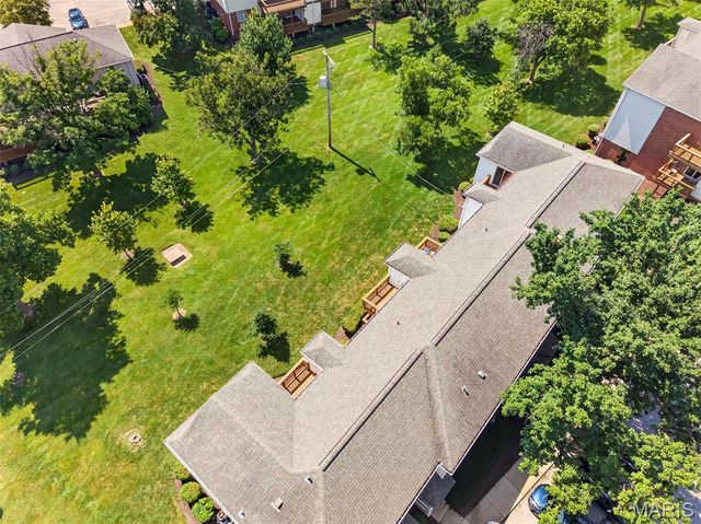 1712 Redbird Cove, Brentwood, MO 63144