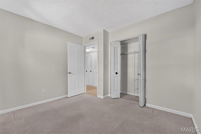 1712 Redbird Cove, Brentwood, MO 63144