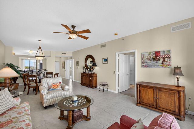 370 Golfview Road 503, North Palm Beach, FL 33408