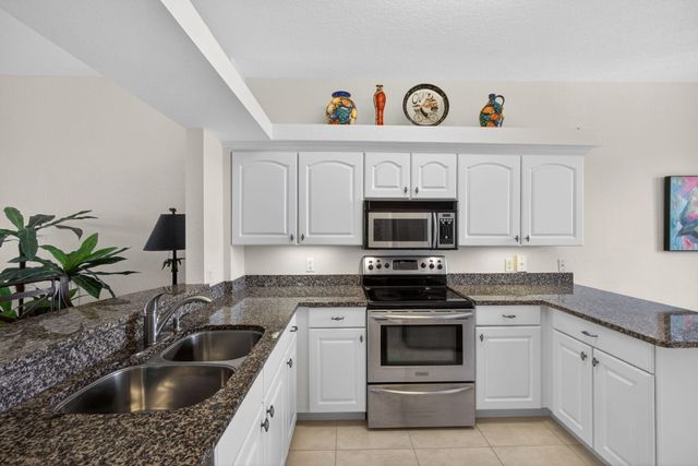 370 Golfview Road 503, North Palm Beach, FL 33408