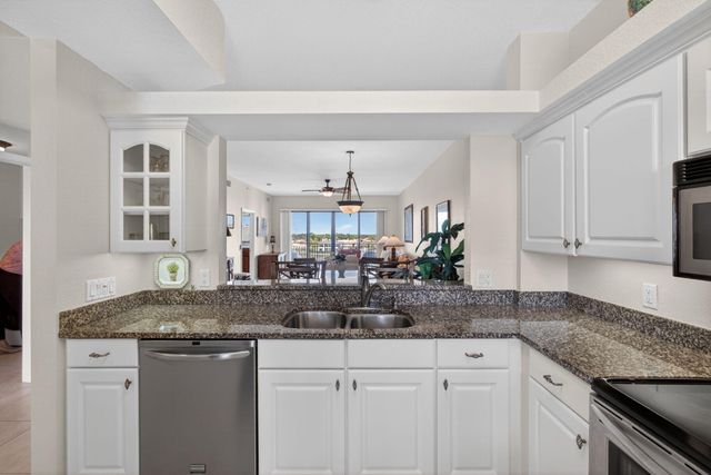 370 Golfview Road 503, North Palm Beach, FL 33408