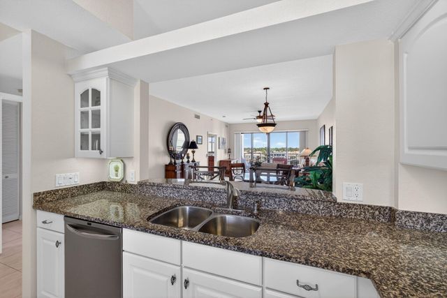 370 Golfview Road 503, North Palm Beach, FL 33408