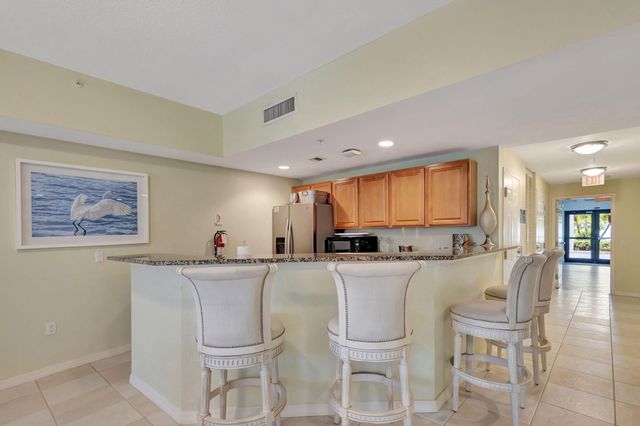 370 Golfview Road 503, North Palm Beach, FL 33408