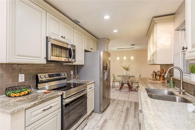 2541 60TH AVENUE S, St Petersburg, FL 33712