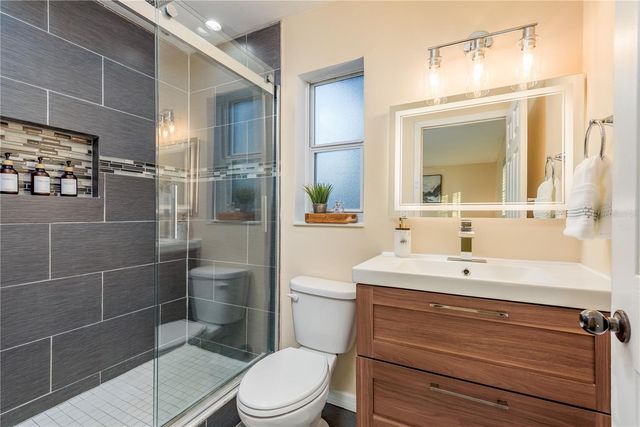 2541 60TH AVENUE S, St Petersburg, FL 33712