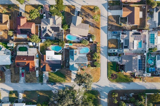 2541 60TH AVENUE S, St Petersburg, FL 33712