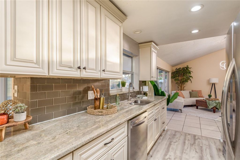 Image 12 of property listing at 2541 60TH AVENUE S, St Petersburg, FL 33712