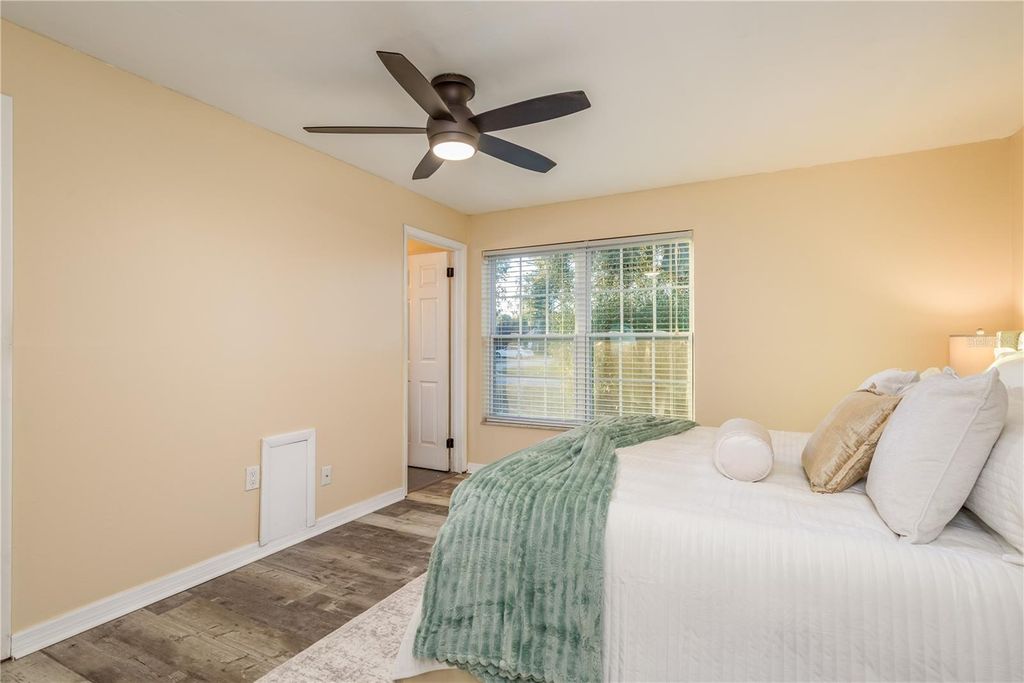 Image 17 of property listing at 2541 60TH AVENUE S, St Petersburg, FL 33712