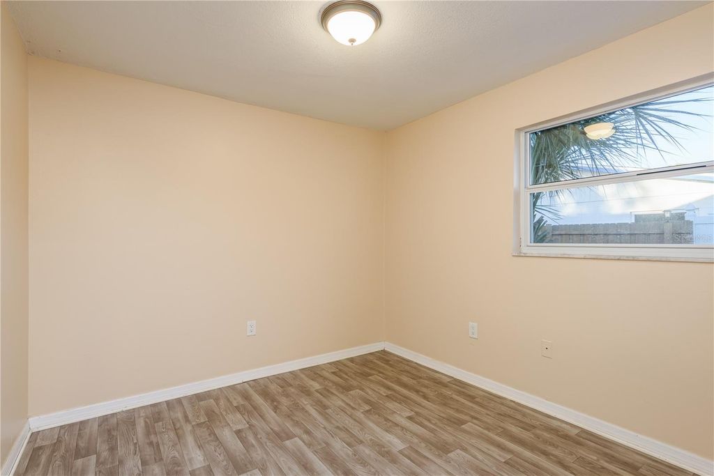 Image 20 of property listing at 2541 60TH AVENUE S, St Petersburg, FL 33712