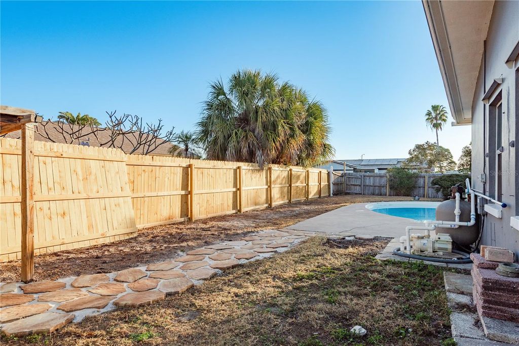 Image 40 of property listing at 2541 60TH AVENUE S, St Petersburg, FL 33712