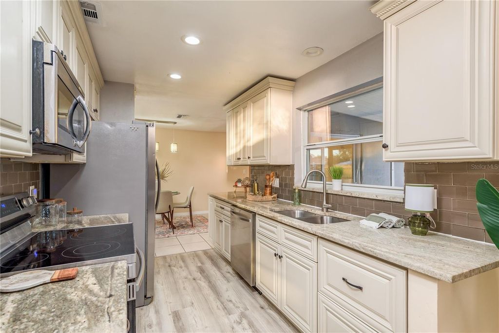 Image 10 of property listing at 2541 60TH AVENUE S, St Petersburg, FL 33712