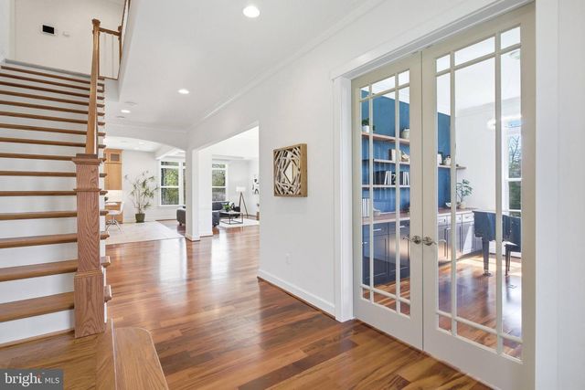 3529 BARKLEY DR, Fairfax, VA 22031