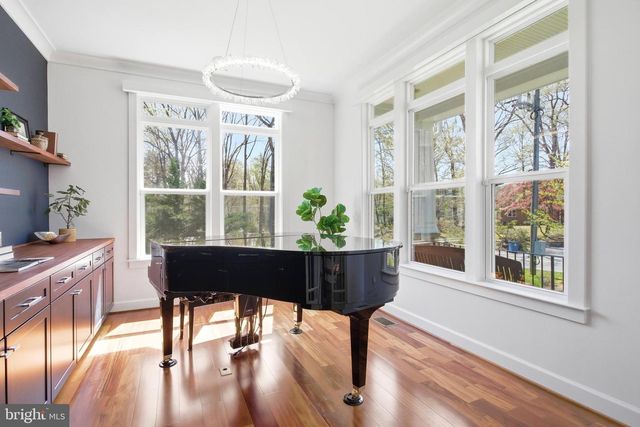 3529 BARKLEY DR, Fairfax, VA 22031