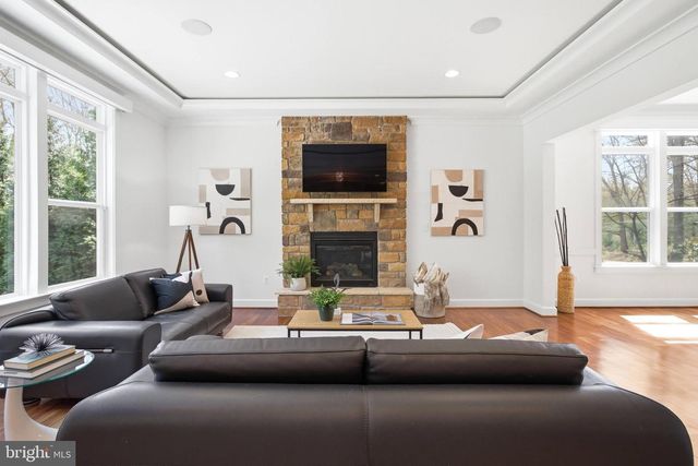 3529 BARKLEY DR, Fairfax, VA 22031