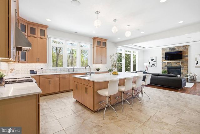 3529 BARKLEY DR, Fairfax, VA 22031