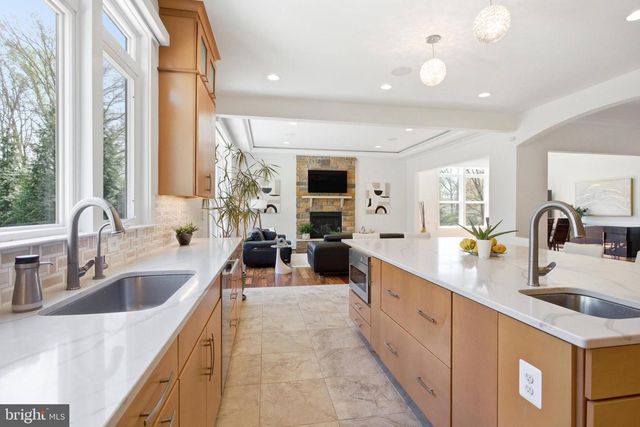 3529 BARKLEY DR, Fairfax, VA 22031
