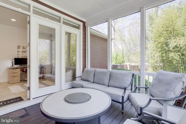 3529 BARKLEY DR, Fairfax, VA 22031