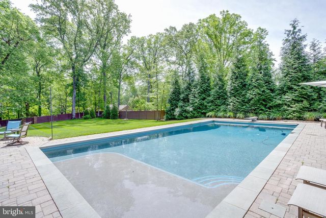 3529 BARKLEY DR, Fairfax, VA 22031