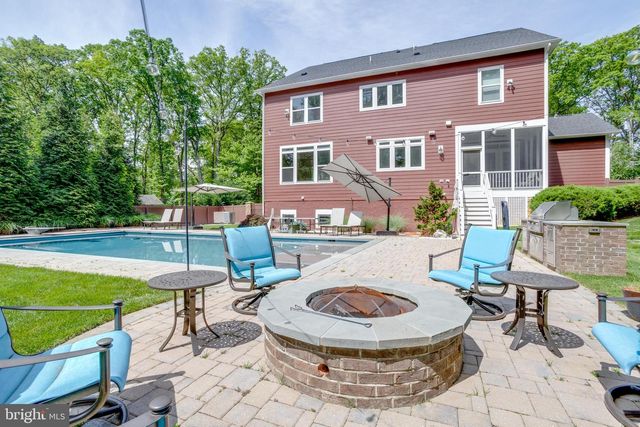 3529 BARKLEY DR, Fairfax, VA 22031