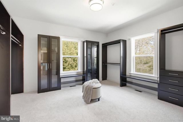 3529 BARKLEY DR, Fairfax, VA 22031