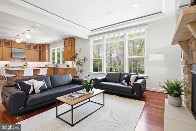 3529 BARKLEY DR, Fairfax, VA 22031