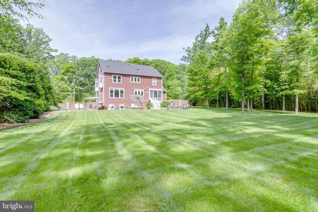 3529 BARKLEY DR, Fairfax, VA 22031