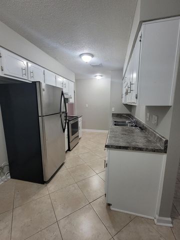 5496 Monterrey Road, Crestview, FL 32539