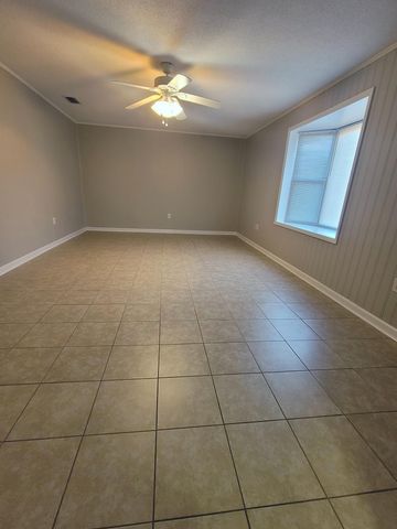 5496 Monterrey Road, Crestview, FL 32539