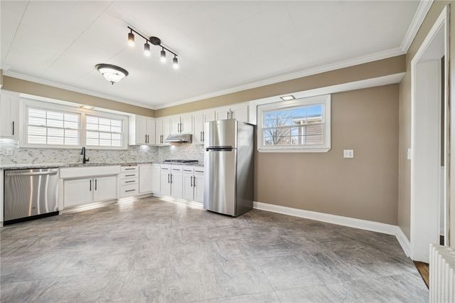 1908 Walnut Dr, Derry Twp, PA 15650