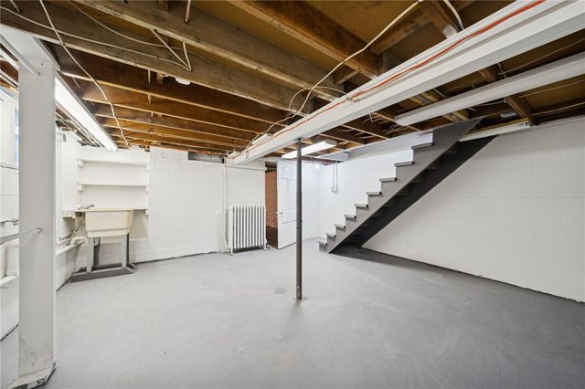 1908 Walnut Dr, Derry Twp, PA 15650