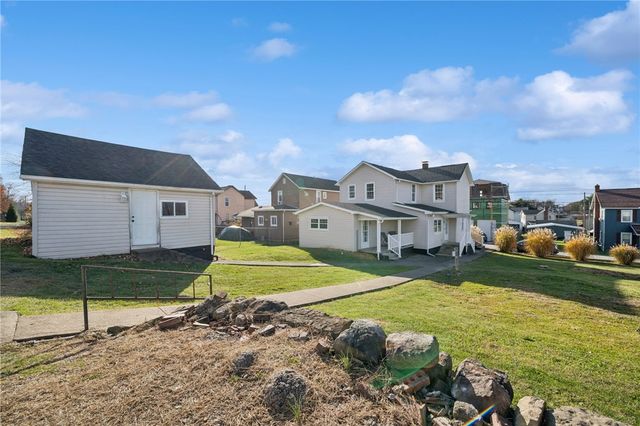 1908 Walnut Dr, Derry Twp, PA 15650