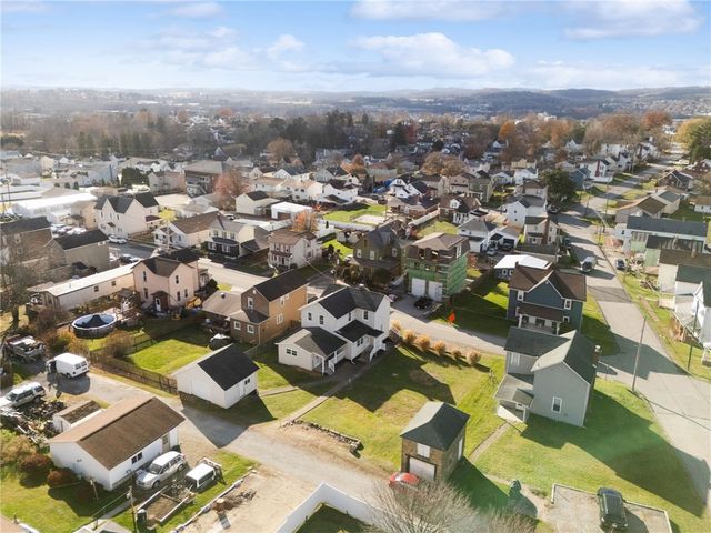 1908 Walnut Dr, Derry Twp, PA 15650