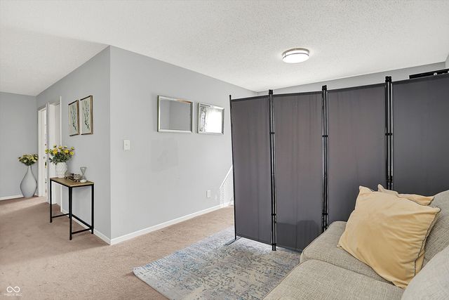 1296 White Birch Lane, Greenfield, IN 46140