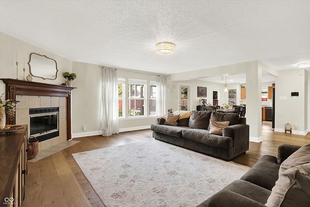 1296 White Birch Lane, Greenfield, IN 46140