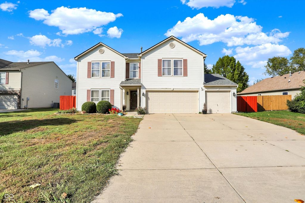 1296 White Birch Lane, Greenfield, IN 46140