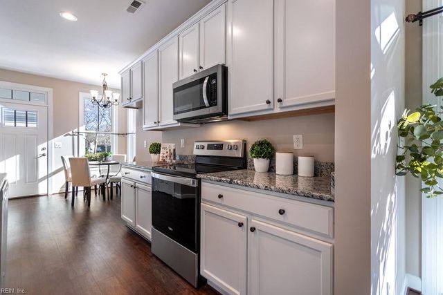 200 Durham ST, Smithfield, VA 23430