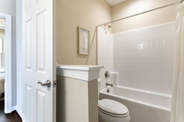 200 Durham ST, Smithfield, VA 23430