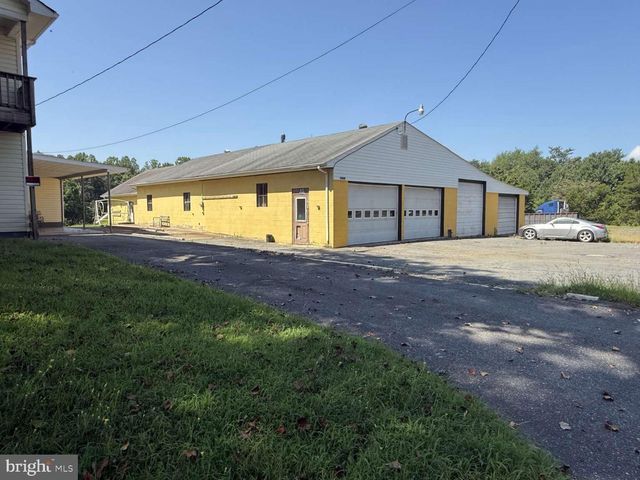 9028 SAINT ANTHONYS RD, King George, VA 22485