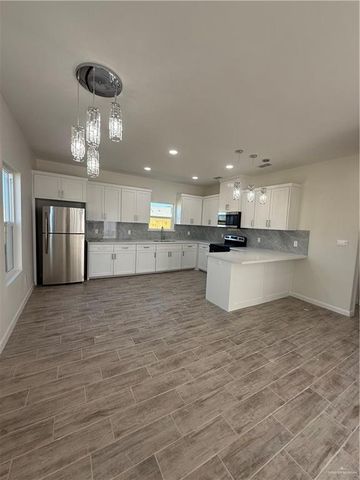 5900 Ozark Avenue 2, Mcallen, TX 78504